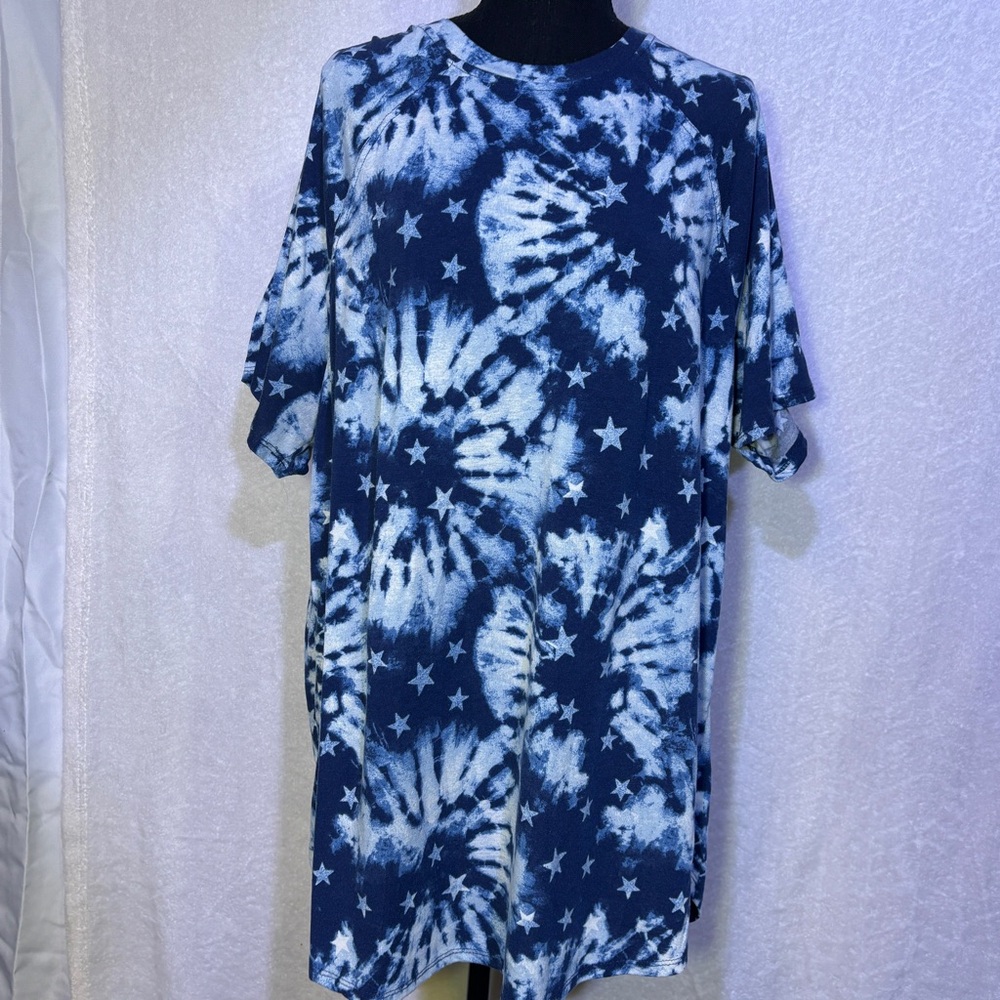LuLaRoe Blue Tie-Dye Tee